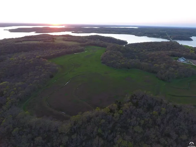 $1,840,000 | 4919 Ferguson Road, Perry, KS 66073