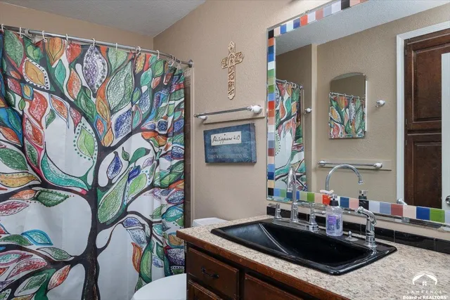 $1,840,000 | 4919 Ferguson Road, Perry, KS 66073