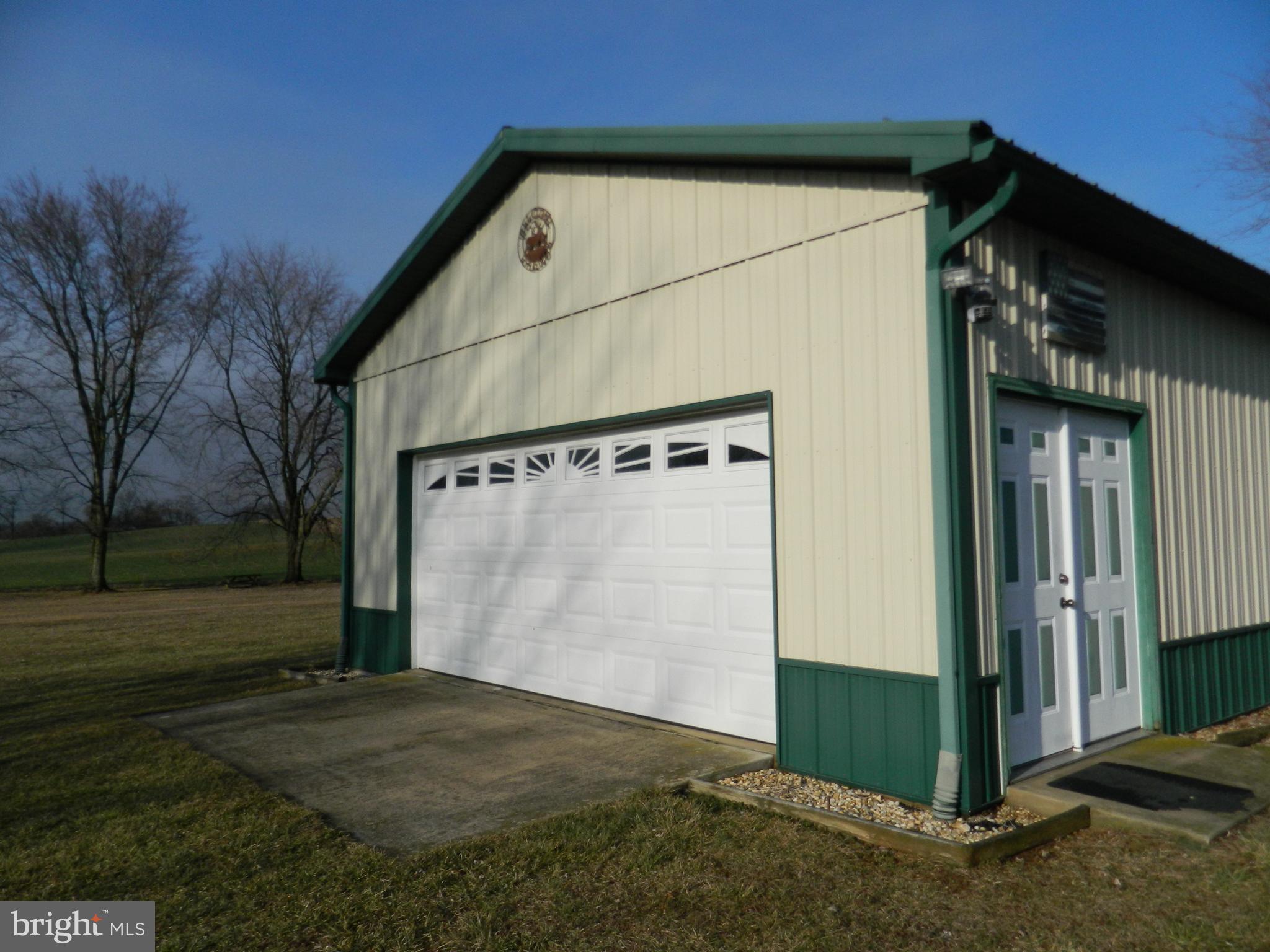 20822 San Mar Road Boonsboro, MD 21713 - Photo 31 of 36 16' door