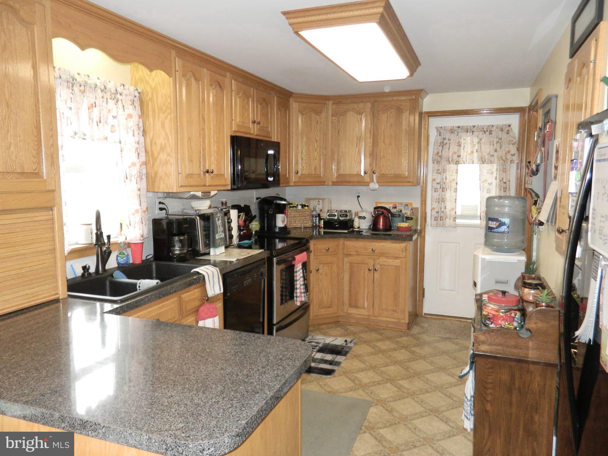 20822 San Mar Road Boonsboro, MD 21713 - Photo 5 of 36 Lots of cabinet space