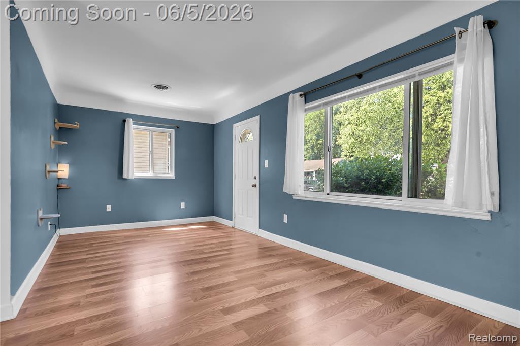3280 Inman Street Ferndale, MI 48220 - Photo 3 of 24