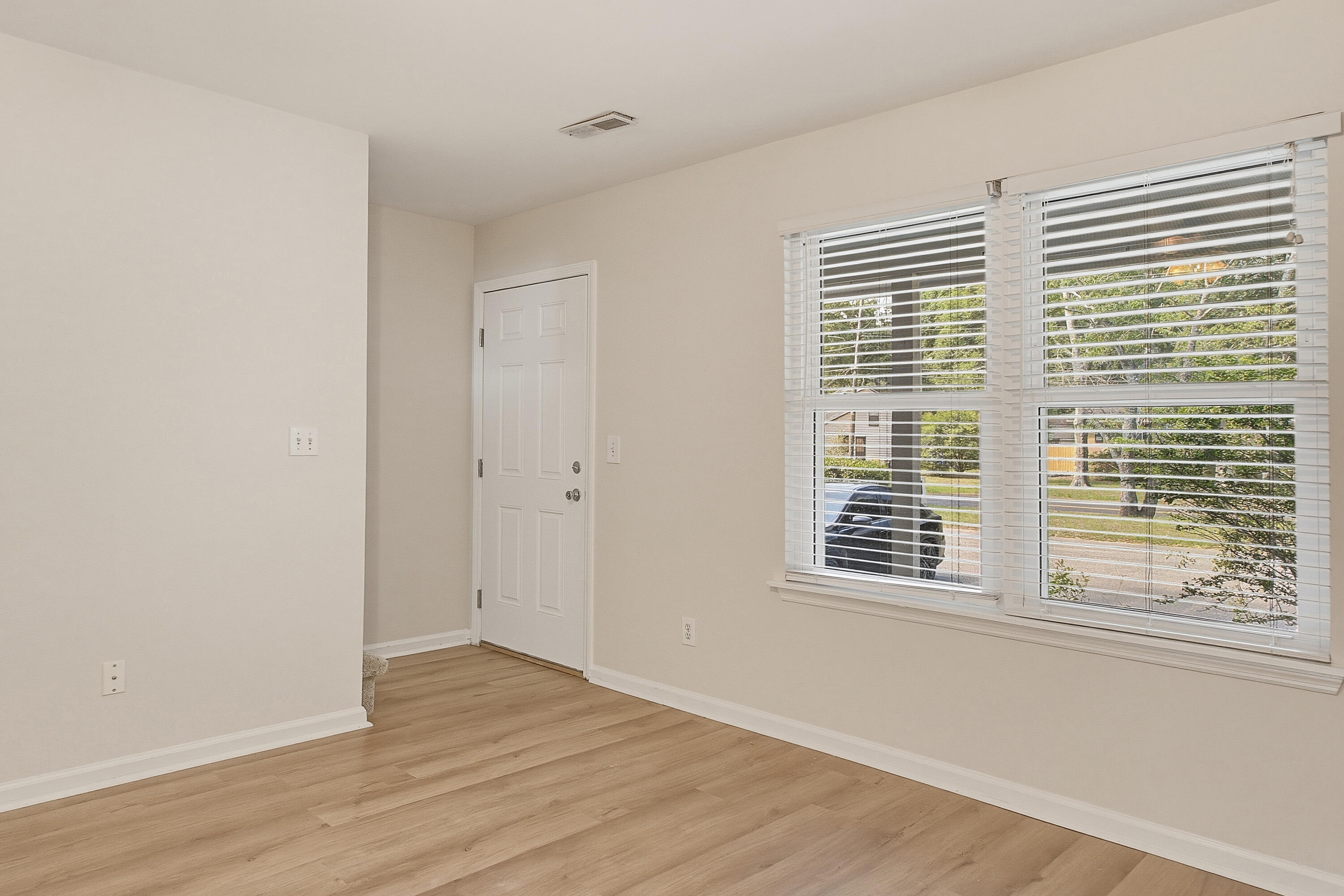 1190 Julian Clark Road, Unit 12 Charleston, SC 29412 - Photo 4 of 27 1190 (3)