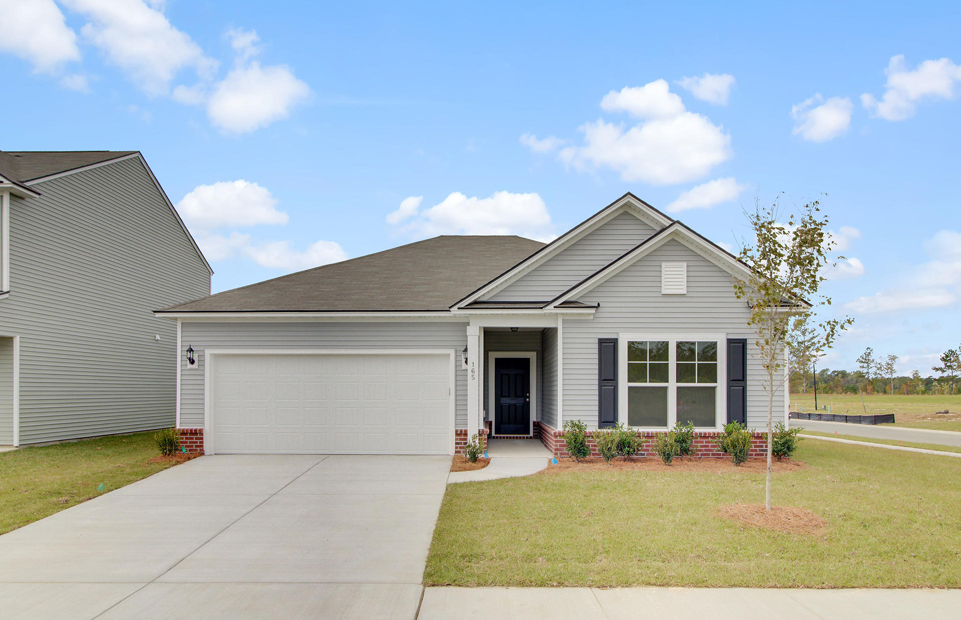 165 Hayworth Road Summerville, SC 29486 - Photo 1 of 33 Front of home