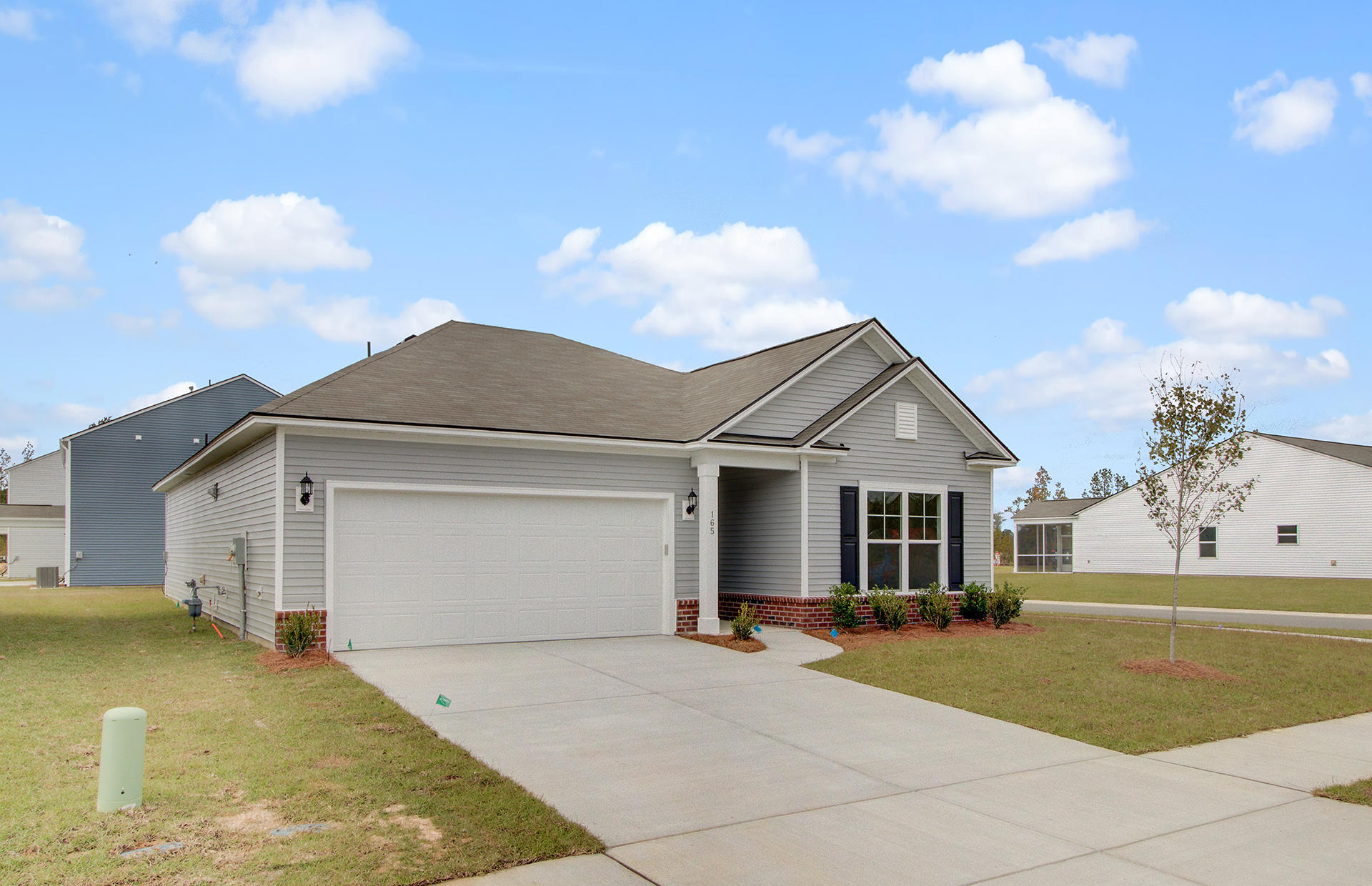165 Hayworth Road Summerville, SC 29486 - Photo 2 of 33 Front of home