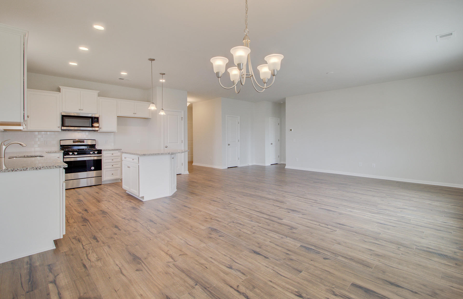 165 Hayworth Road Summerville, SC 29486 - Photo 11 of 33 Kitchen