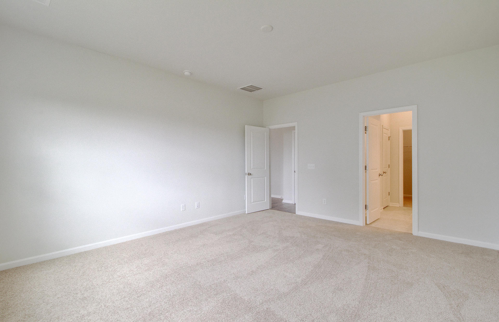 165 Hayworth Road Summerville, SC 29486 - Photo 17 of 33 Master suite to bath
