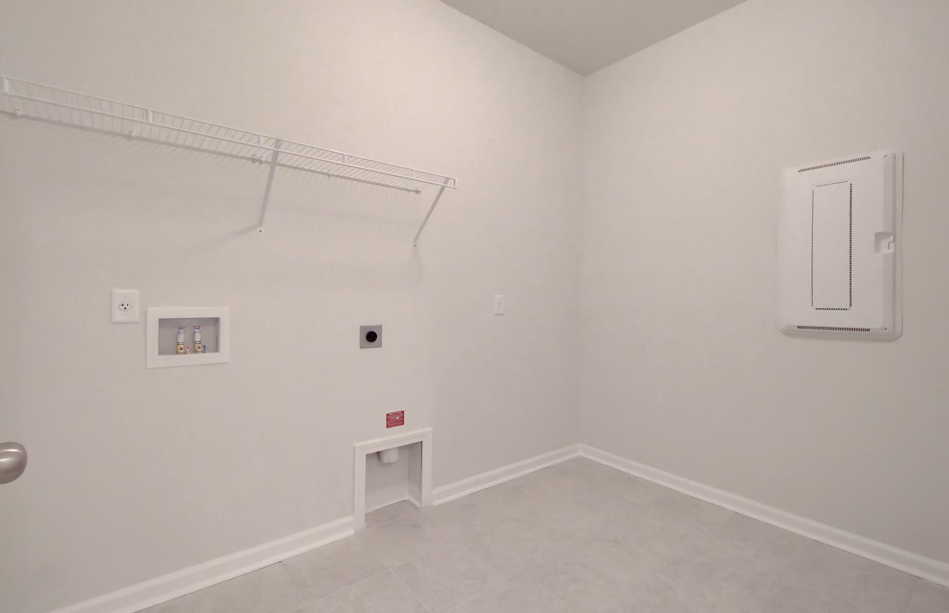 165 Hayworth Road Summerville, SC 29486 - Photo 20 of 33 Huge walk in laundry room