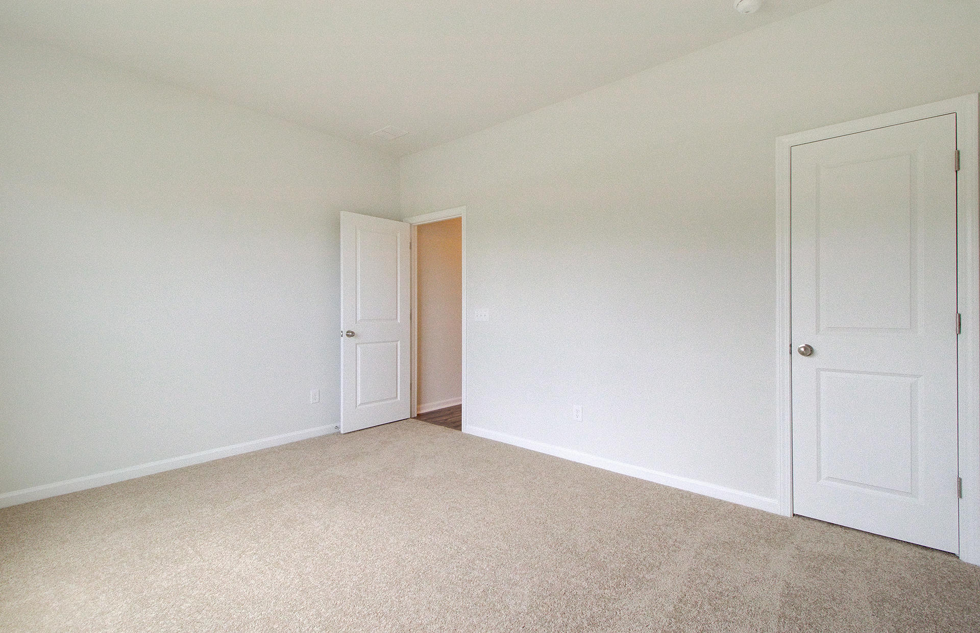 165 Hayworth Road Summerville, SC 29486 - Photo 25 of 33 Bedroom 3