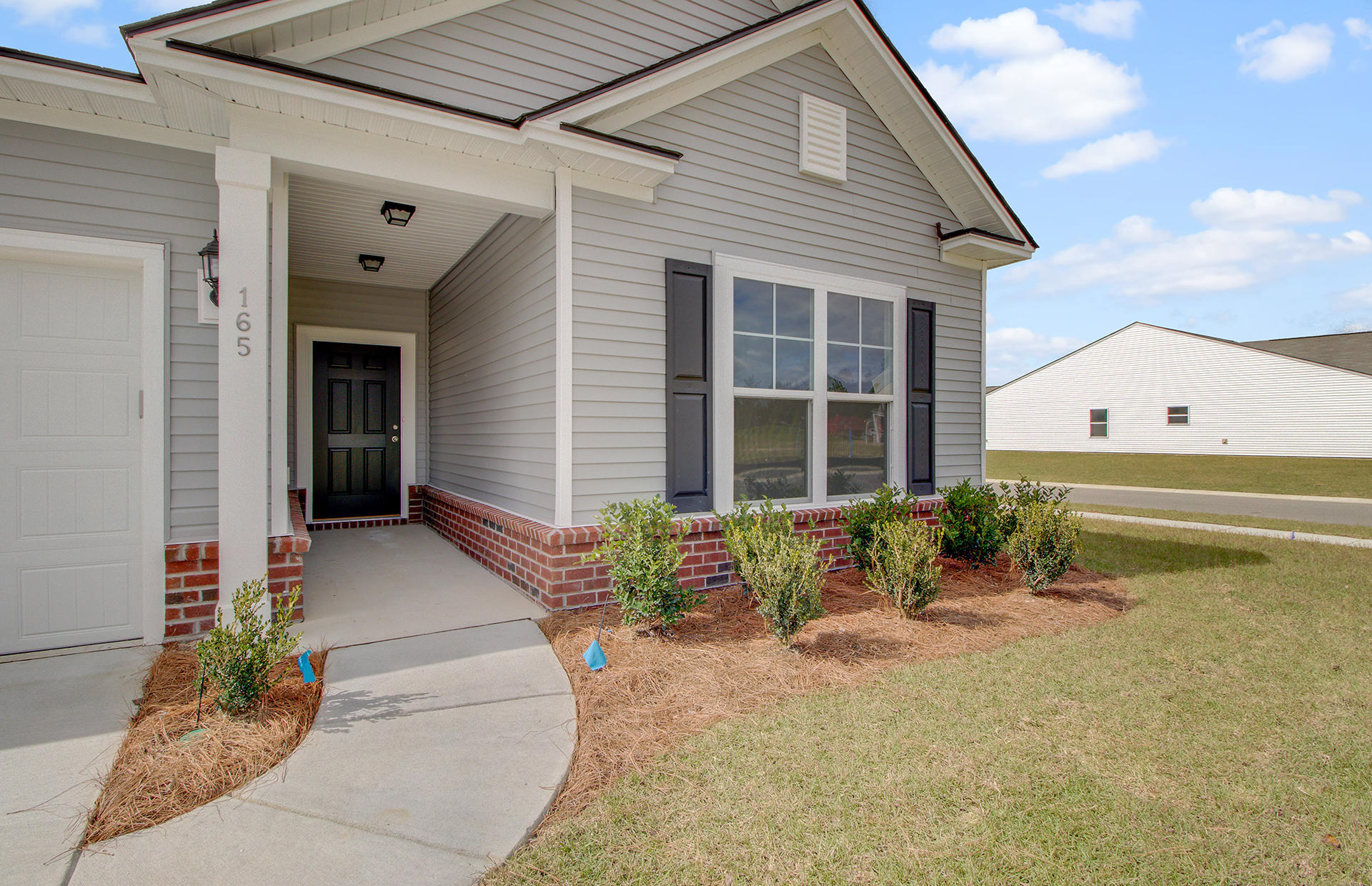 165 Hayworth Road Summerville, SC 29486 - Photo 4 of 33 Front entrance