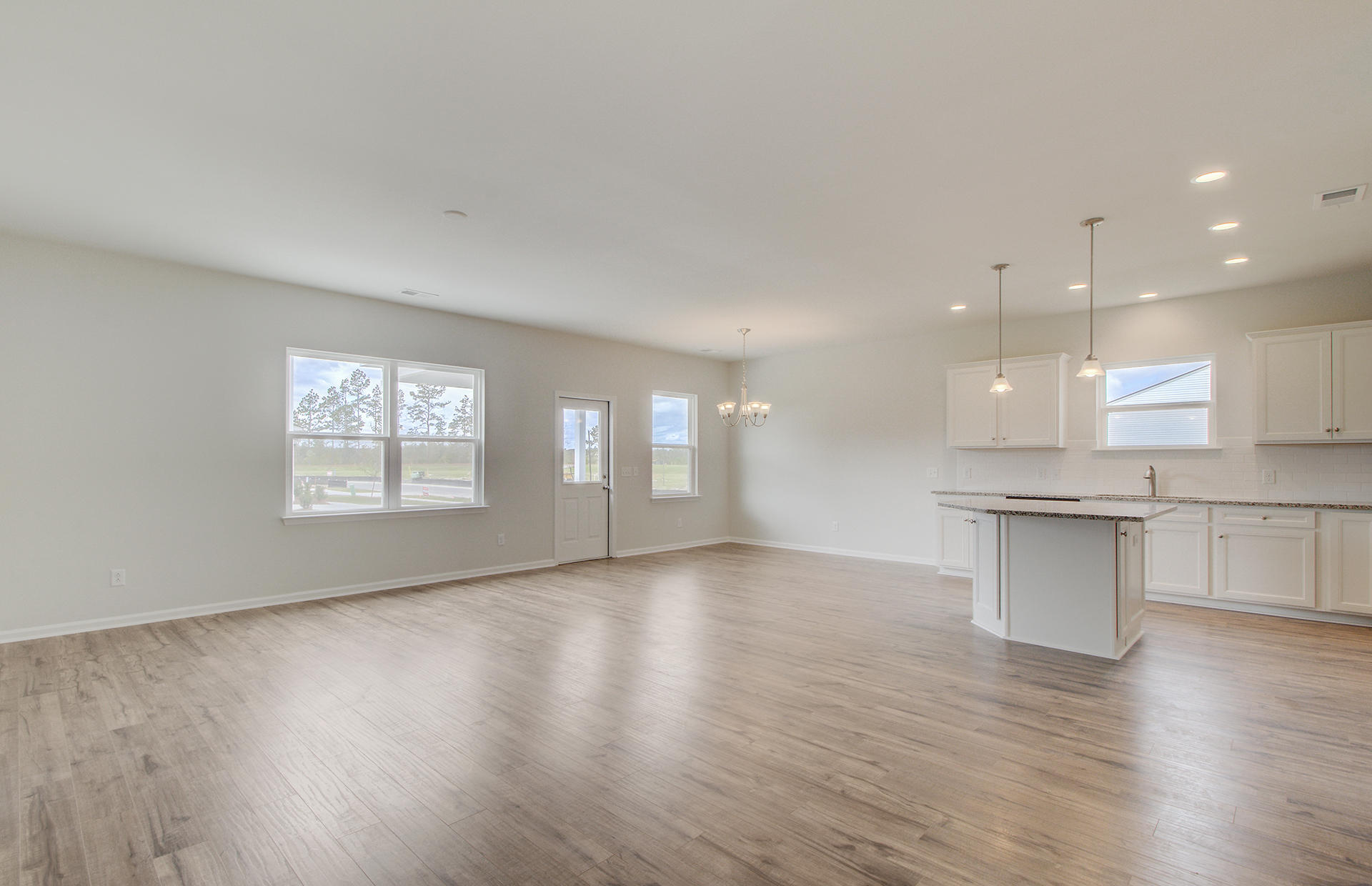 165 Hayworth Road Summerville, SC 29486 - Photo 9 of 33 Eating area and kitchen island