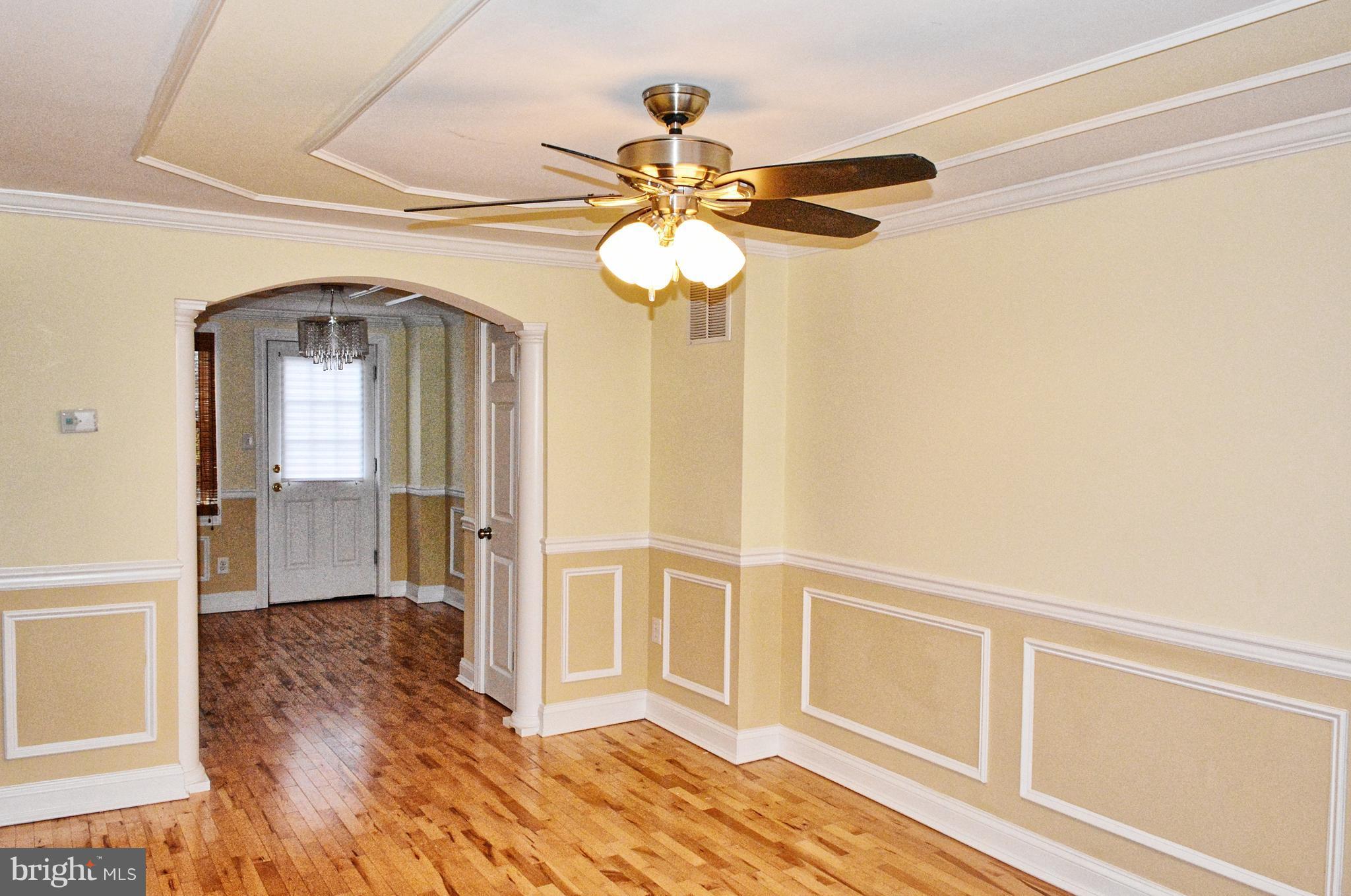 3727 Greenvale Road Baltimore, MD 21229 - Photo 3 of 14 Interior (General)