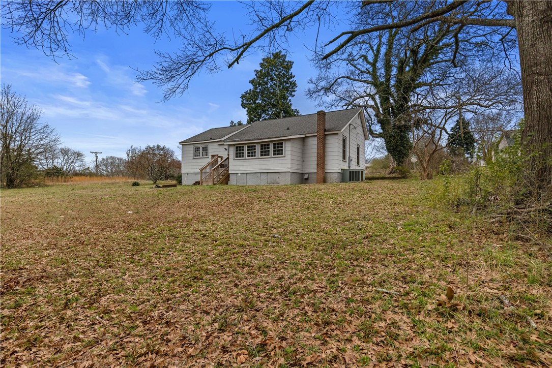 201 East Beattie Street Liberty, SC 29657 - Photo 29 of 30