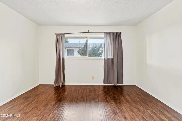$2,750 | 3341 Porter Lane, Ventura, CA 93003