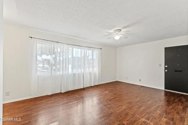 $2,750 | 3341 Porter Lane, Ventura, CA 93003
