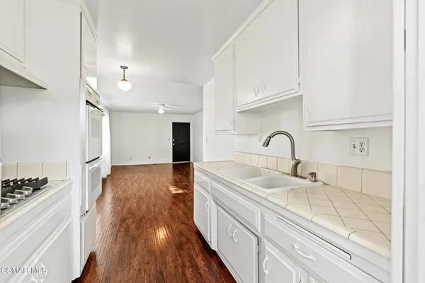 $2,750 | 3341 Porter Lane, Ventura, CA 93003