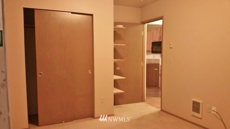 17932 Jordan Street Southwest Rochester, WA 98579 - Photo 5 of 18