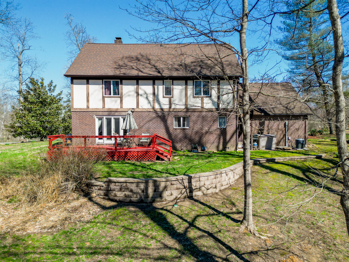 166 Union Grove Road Carbondale, IL 62903 - Photo 43 of 53 a view of a house with backyard and sitting area