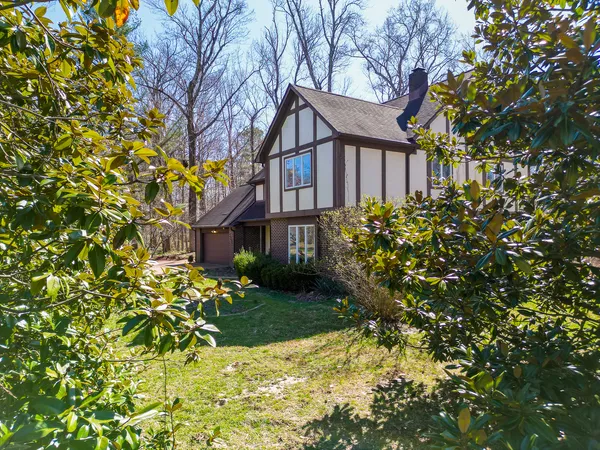 $329,000 | 166 Union Grove Road, Carbondale, IL 62903