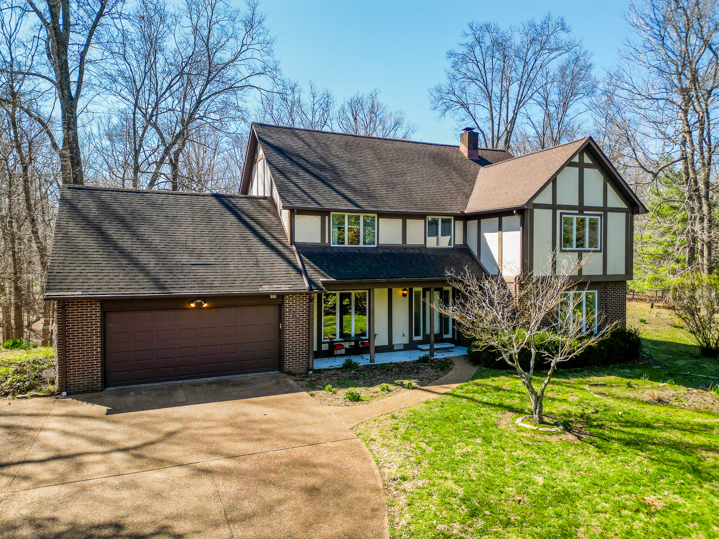 166 Union Grove Road Carbondale, IL 62903 - Photo 53 of 53 a front view of a house with garden