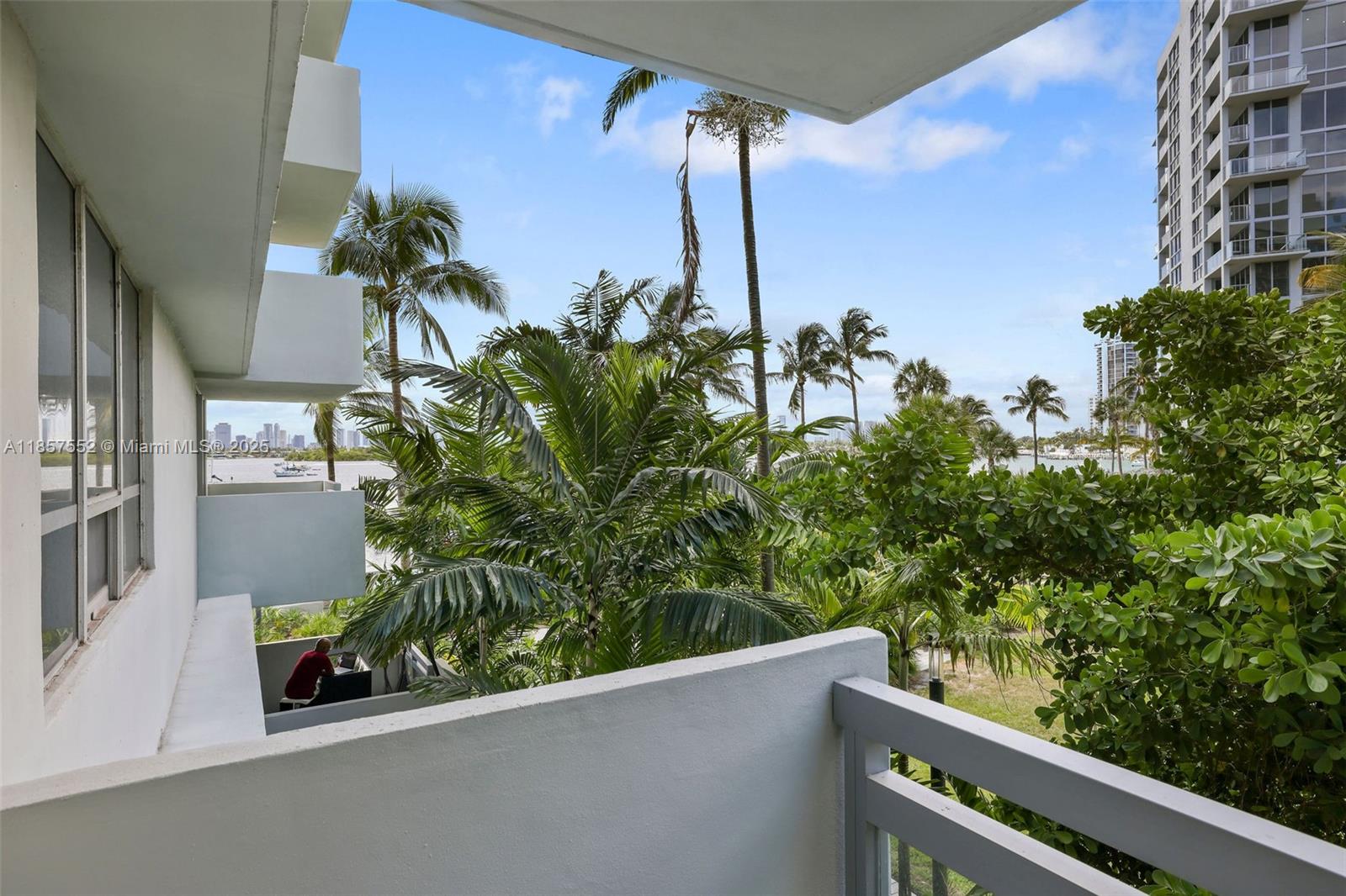 1500 Bay Road, Unit S0442 Miami Beach, FL 33139 - Photo 2 of 75