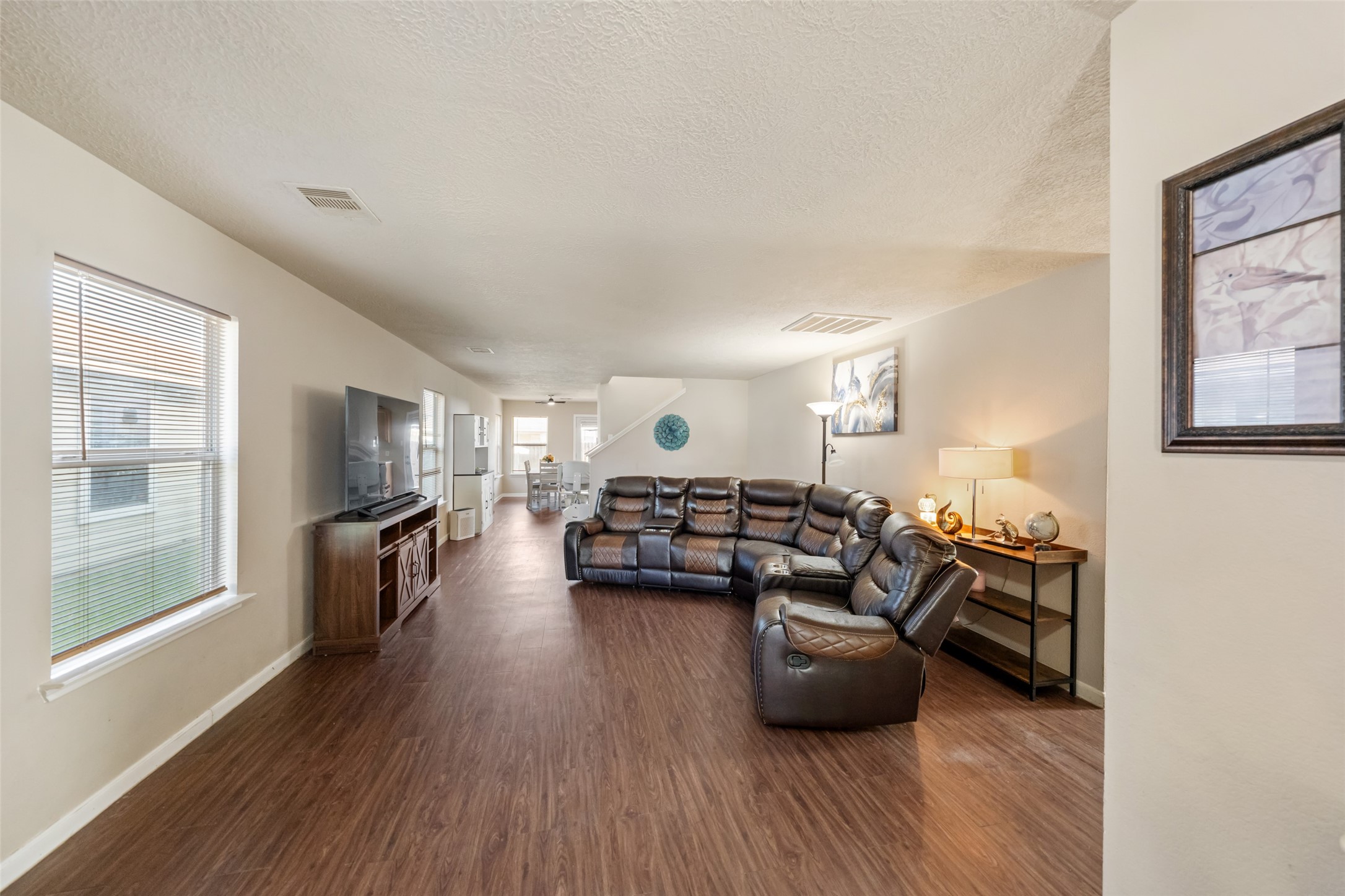 2914 Rustling Chestnut Street Spring, TX 77389 - Photo 5 of 35 Gallery Image 5