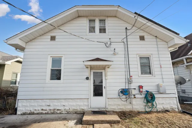 $169,900 | 2128 North Sturdevant Street, Davenport, IA 52804