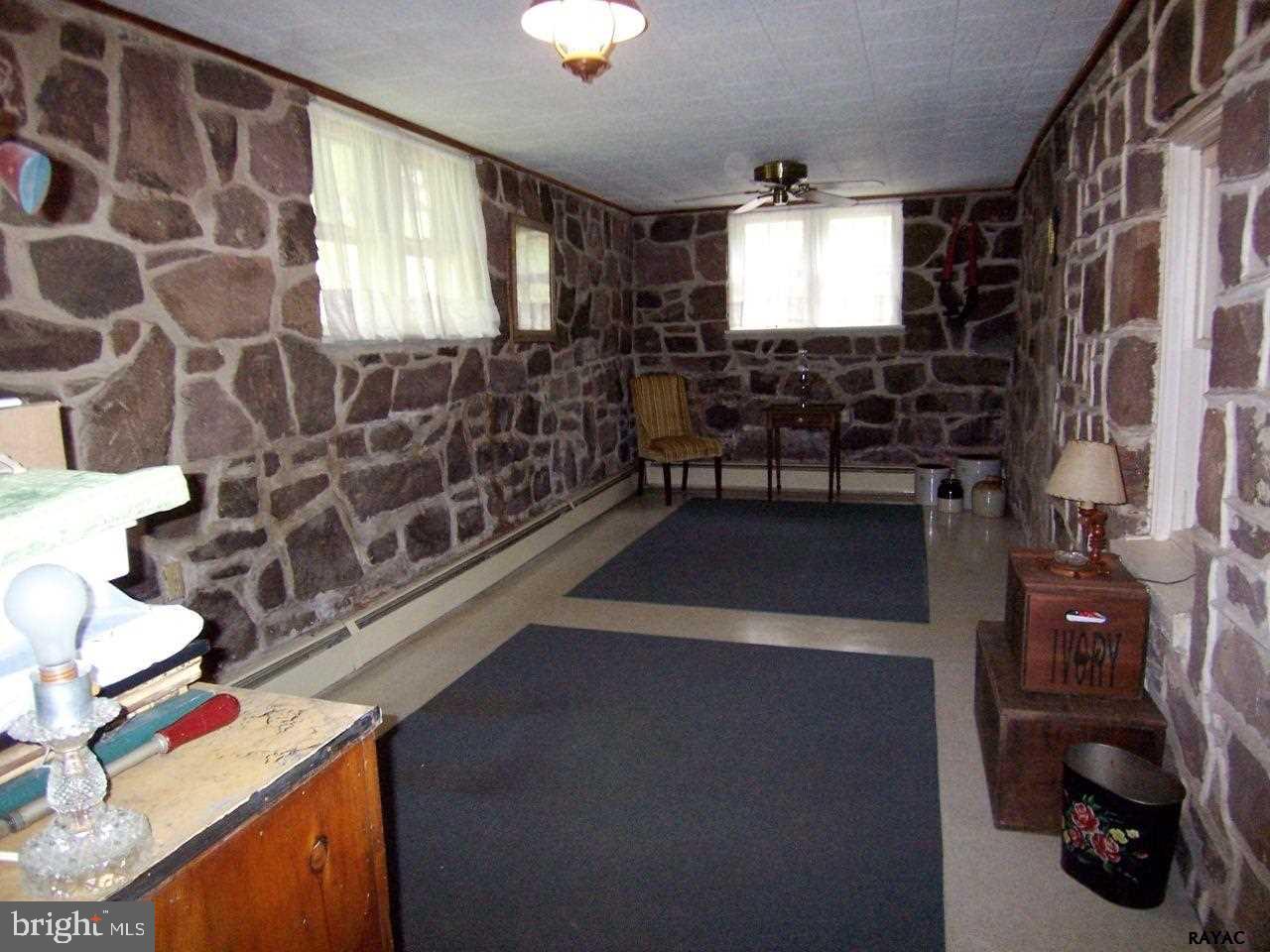135 Butter Road York, PA 17404 - Photo 16 of 28