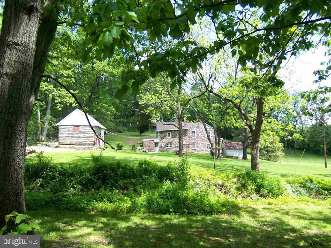 135 Butter Road York, PA 17404 - Photo 3 of 28