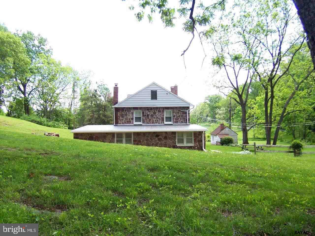 135 Butter Road York, PA 17404 - Photo 7 of 28