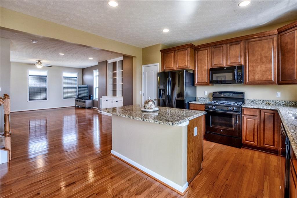 1 Truman Circle McKees Rocks, PA 15136 - Photo 7 of 25 A very open floor plan