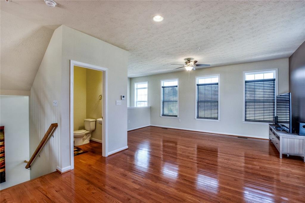 1 Truman Circle McKees Rocks, PA 15136 - Photo 10 of 25 Gallery Image 10