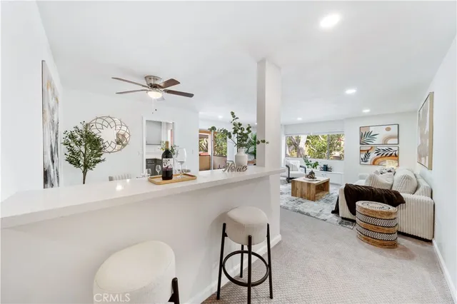 $620,000 | 5674 Windsor Way, Unit 201, Culver City, CA 90230