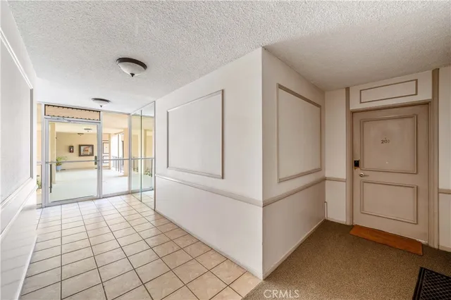 $620,000 | 5674 Windsor Way, Unit 201, Culver City, CA 90230