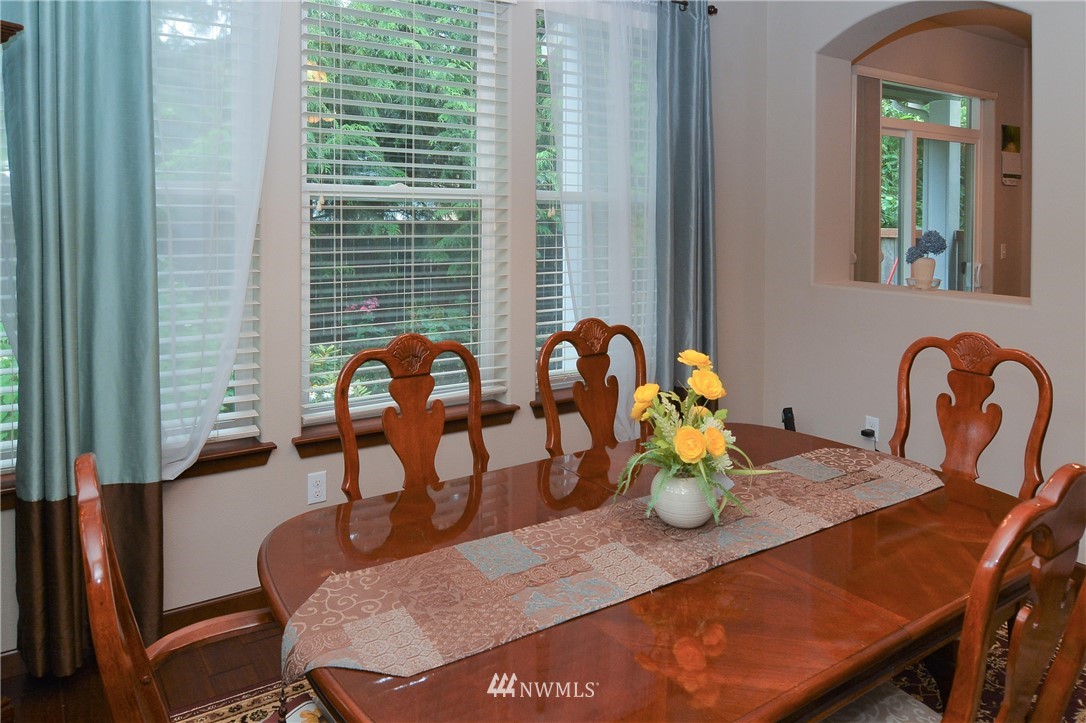 4757 Rochelle Street Southeast Lacey, WA 98503 - Photo 11 of 30 Gallery Image 11