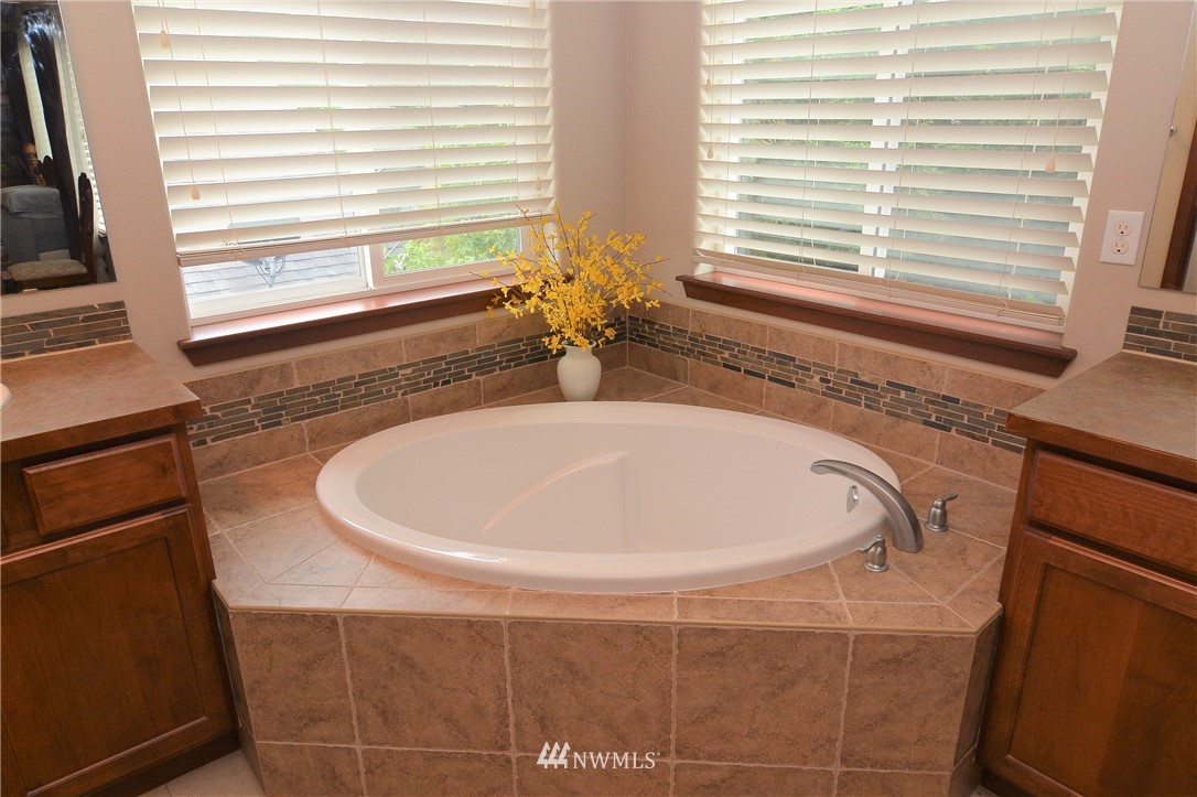 4757 Rochelle Street Southeast Lacey, WA 98503 - Photo 23 of 30 Gallery Image 23