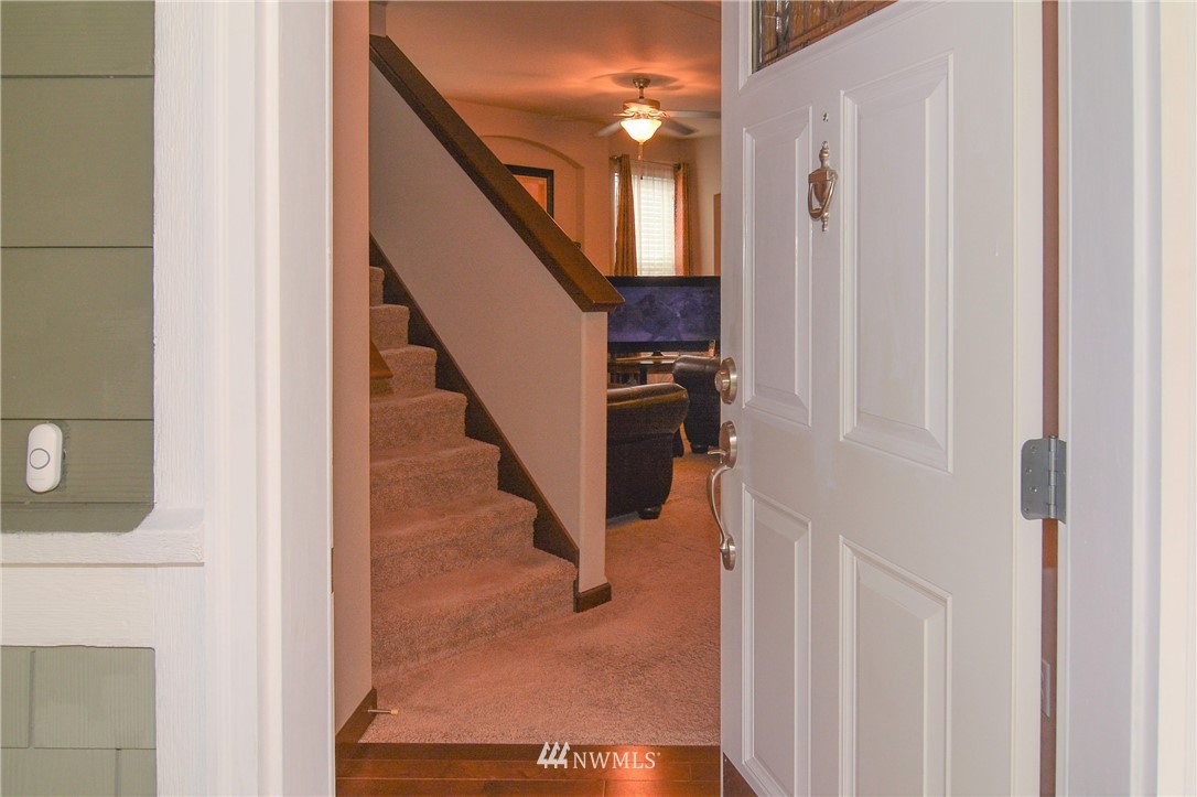 4757 Rochelle Street Southeast Lacey, WA 98503 - Photo 6 of 30 Gallery Image 6