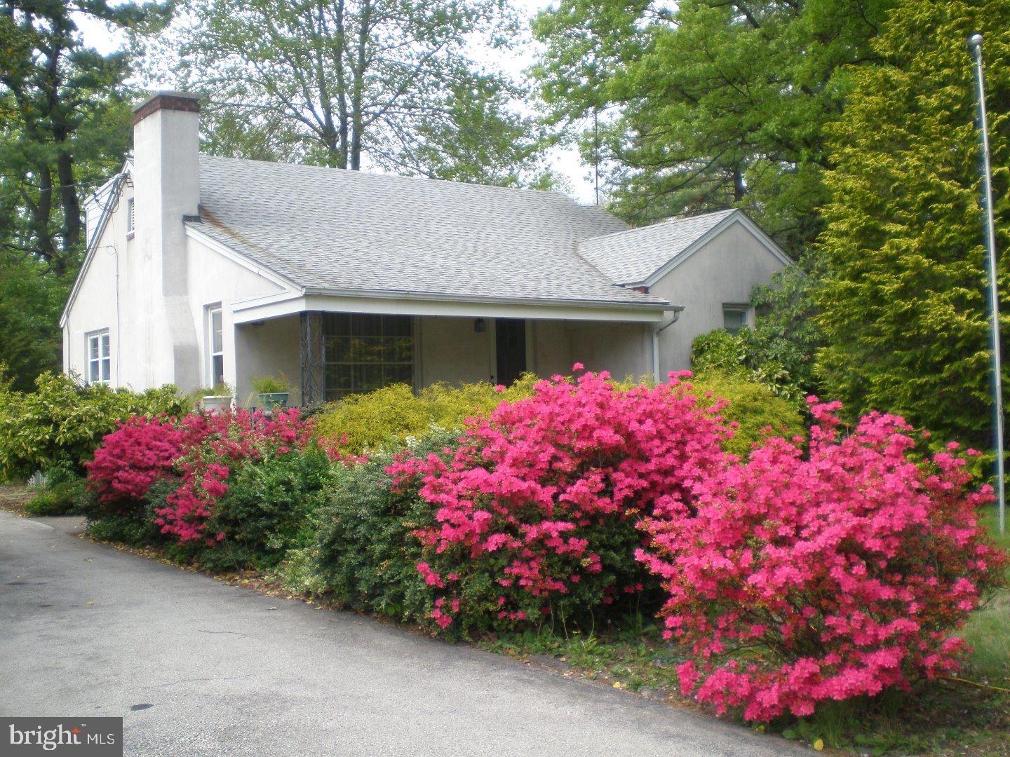 887 Rabbit Run Road Blue Bell, PA 19422 - Photo 1 of 17 Exterior Front