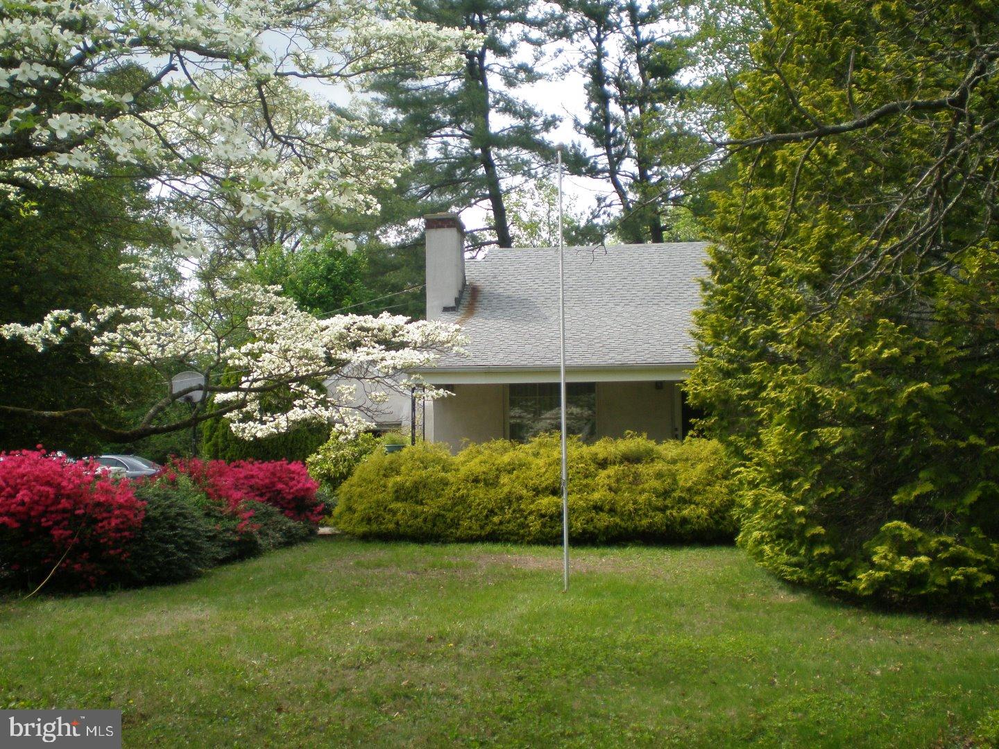 887 Rabbit Run Road Blue Bell, PA 19422 - Photo 2 of 17 Exterior Front