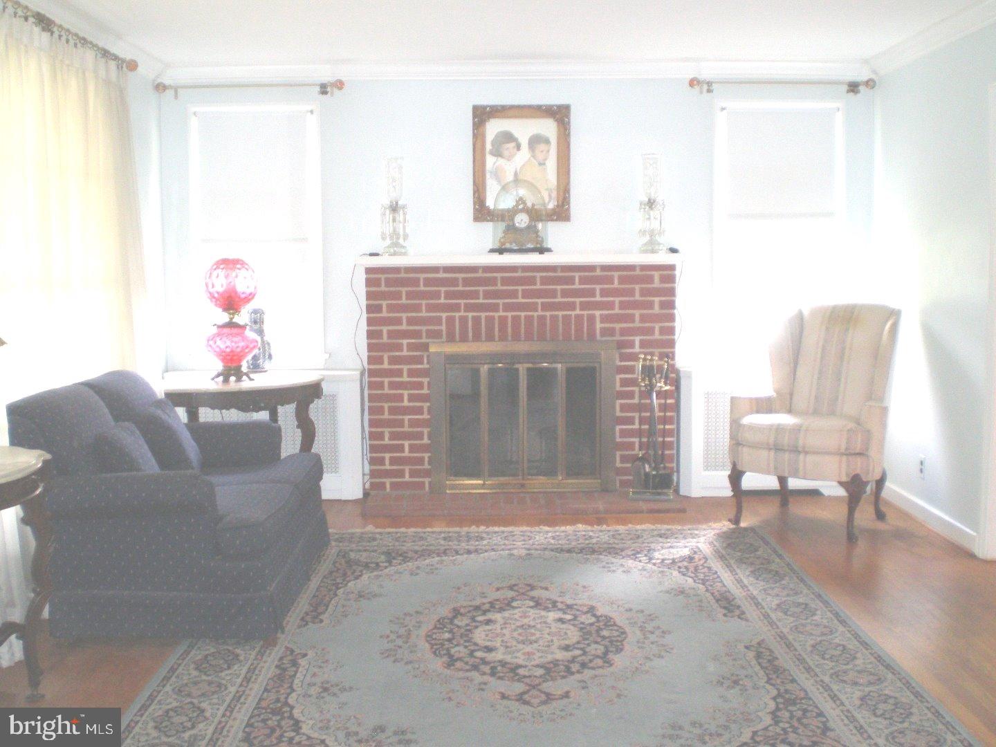 887 Rabbit Run Road Blue Bell, PA 19422 - Photo 6 of 17 Living Room