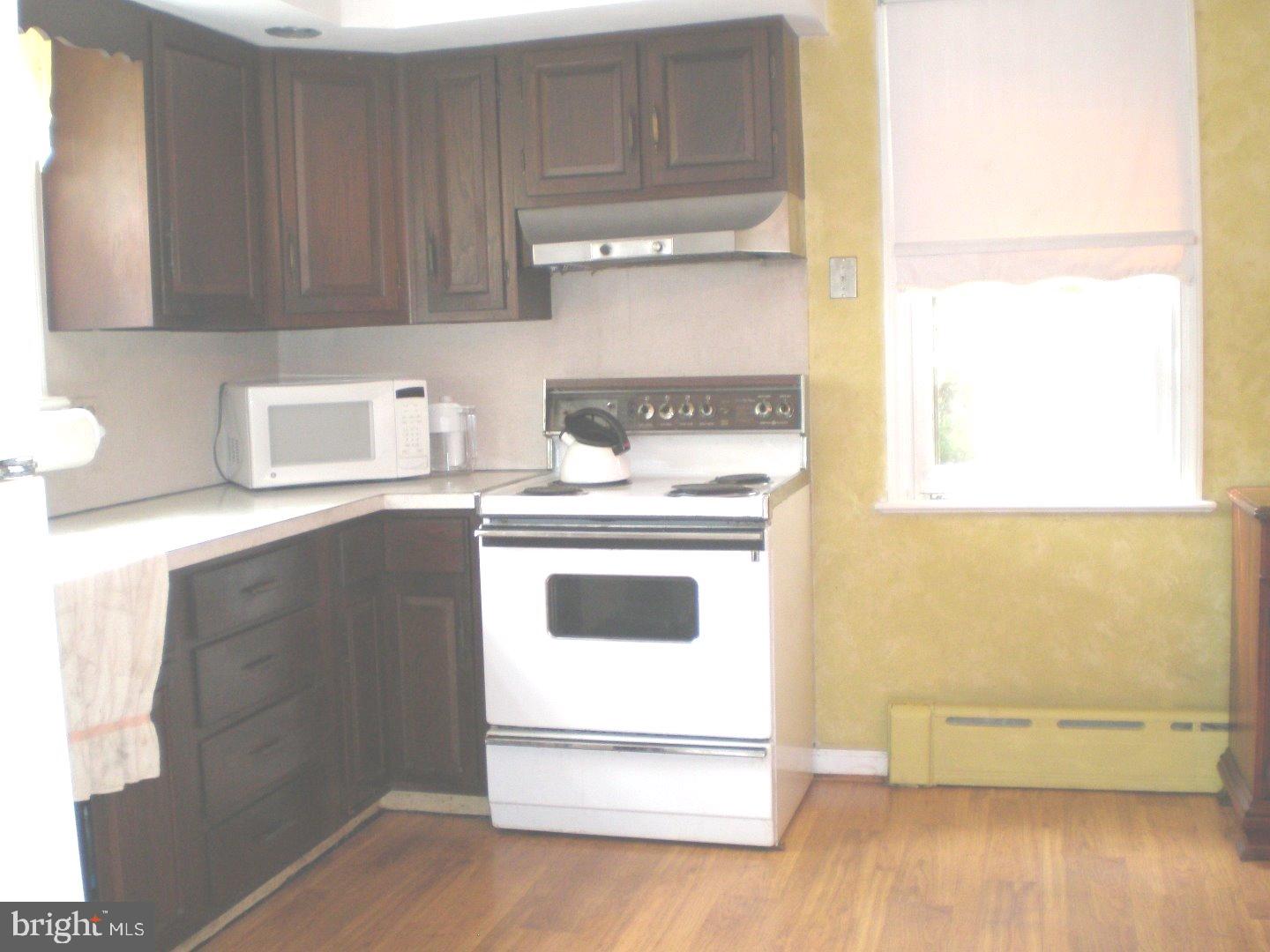 887 Rabbit Run Road Blue Bell, PA 19422 - Photo 8 of 17 Kitchen