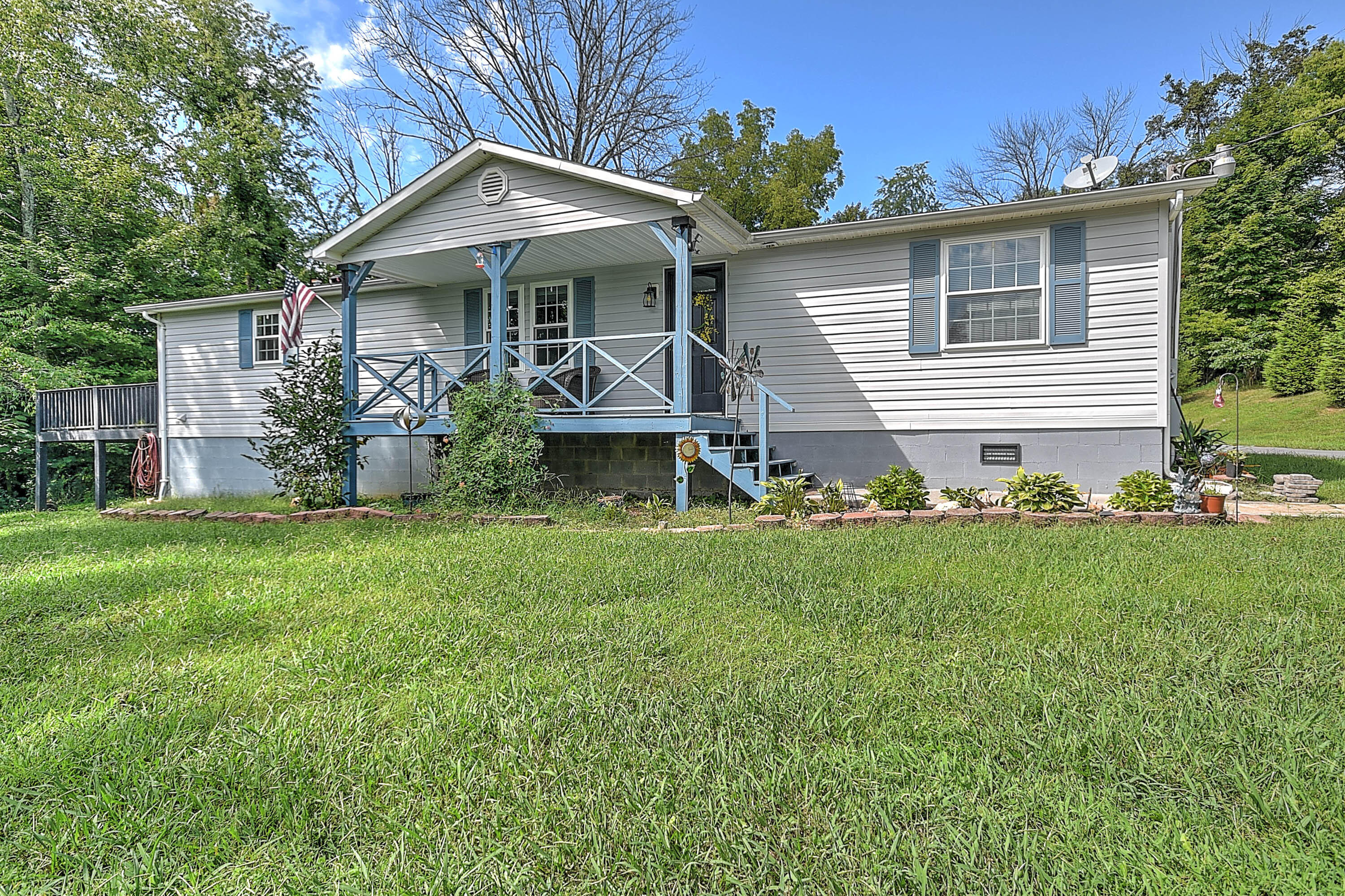 756 Bluff Road Kingsport, TN 37664 - Photo 1 of 26 Bluff Rd