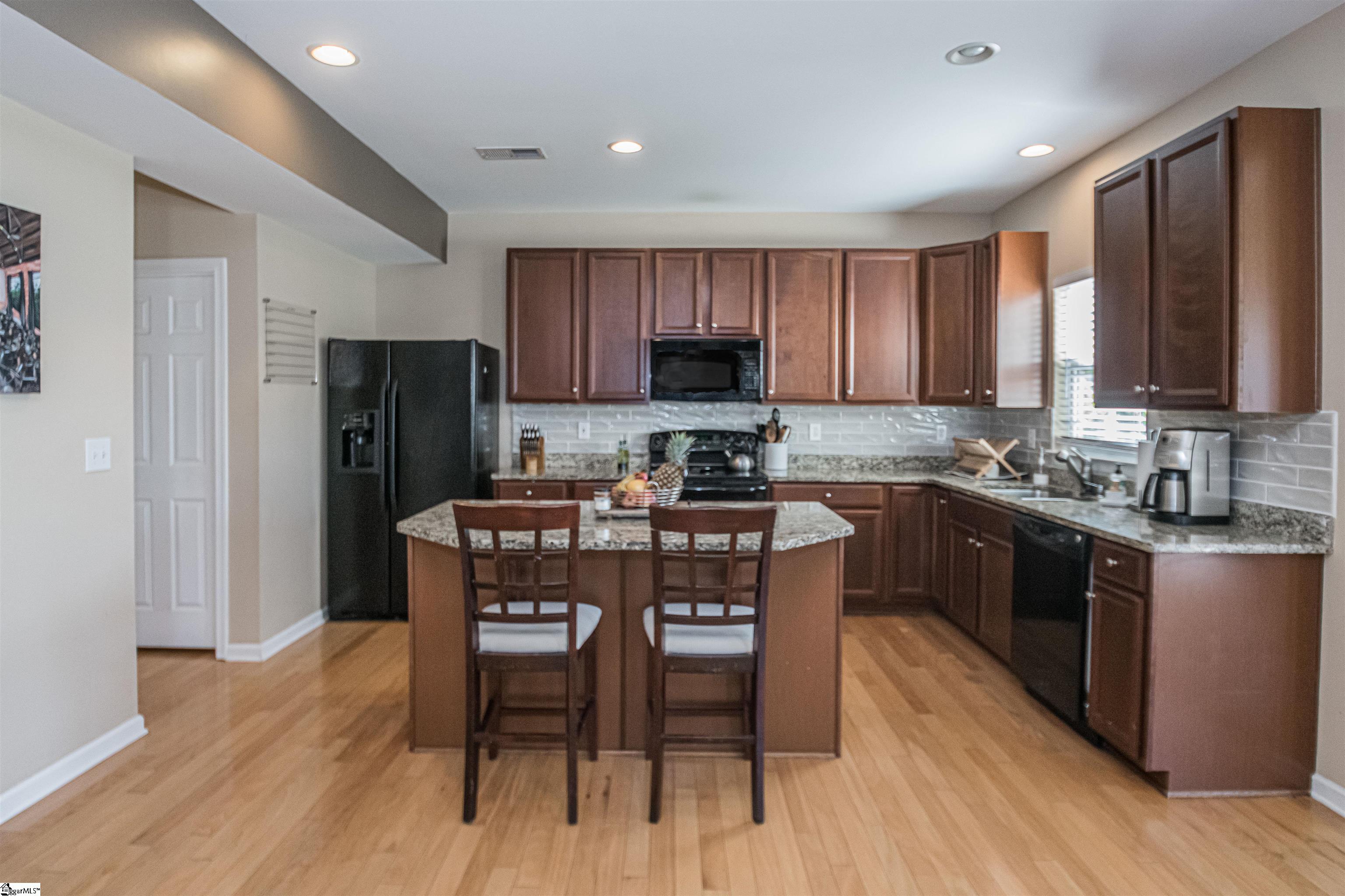 323 Rio Grande Place Simpsonville, SC 29680 - Photo 8 of 31 Gallery Image 8