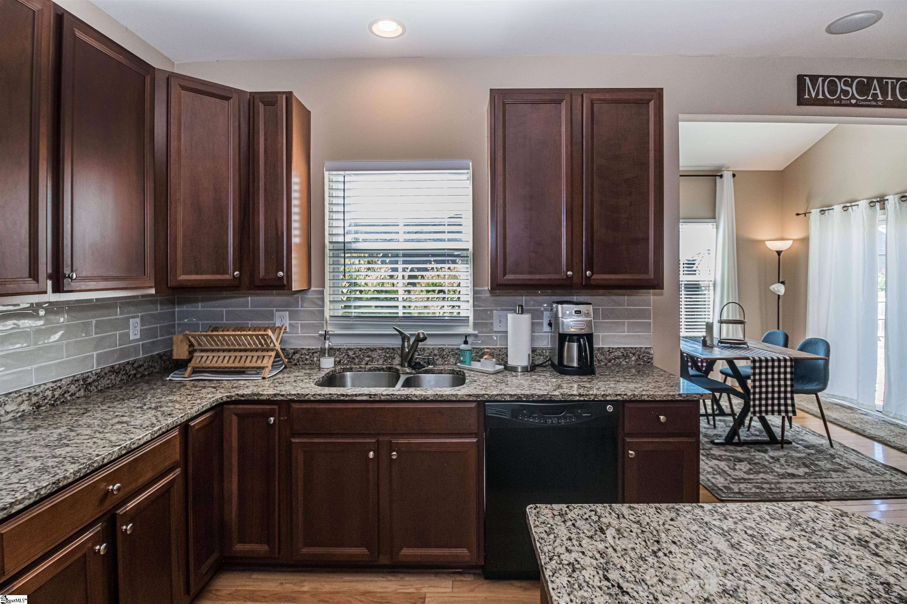 323 Rio Grande Place Simpsonville, SC 29680 - Photo 10 of 31 Gallery Image 10