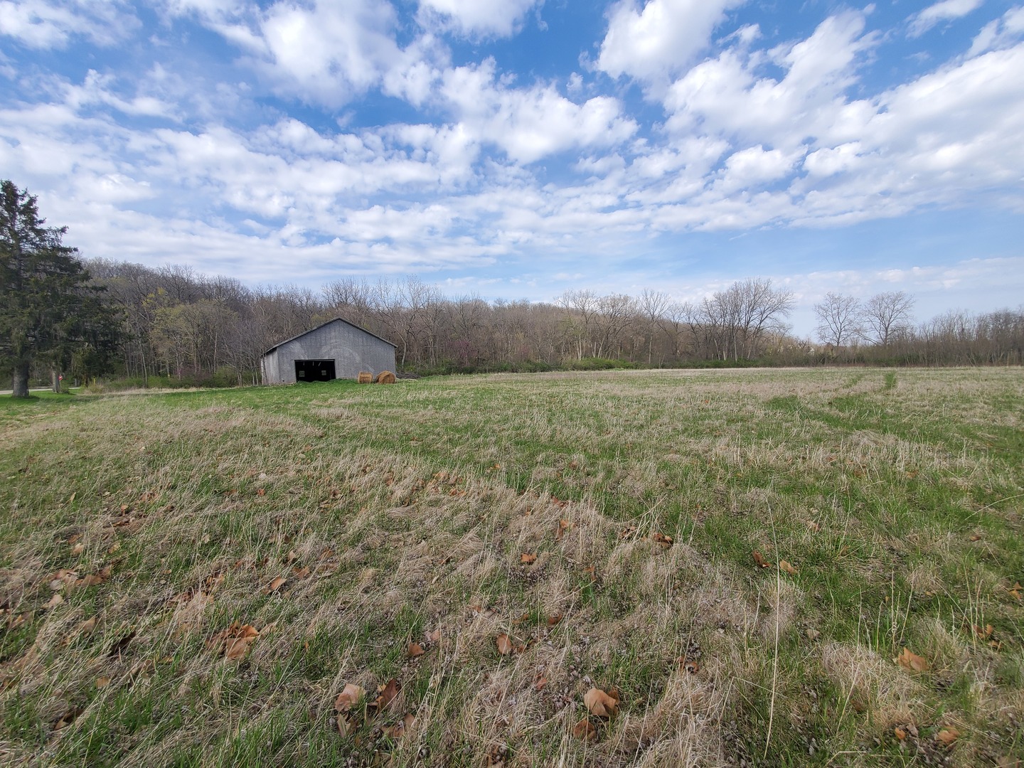 22738 1120th Avenue Princeton, IL 61356 - Photo 6 of 32 a view of an outdoor space and a yard