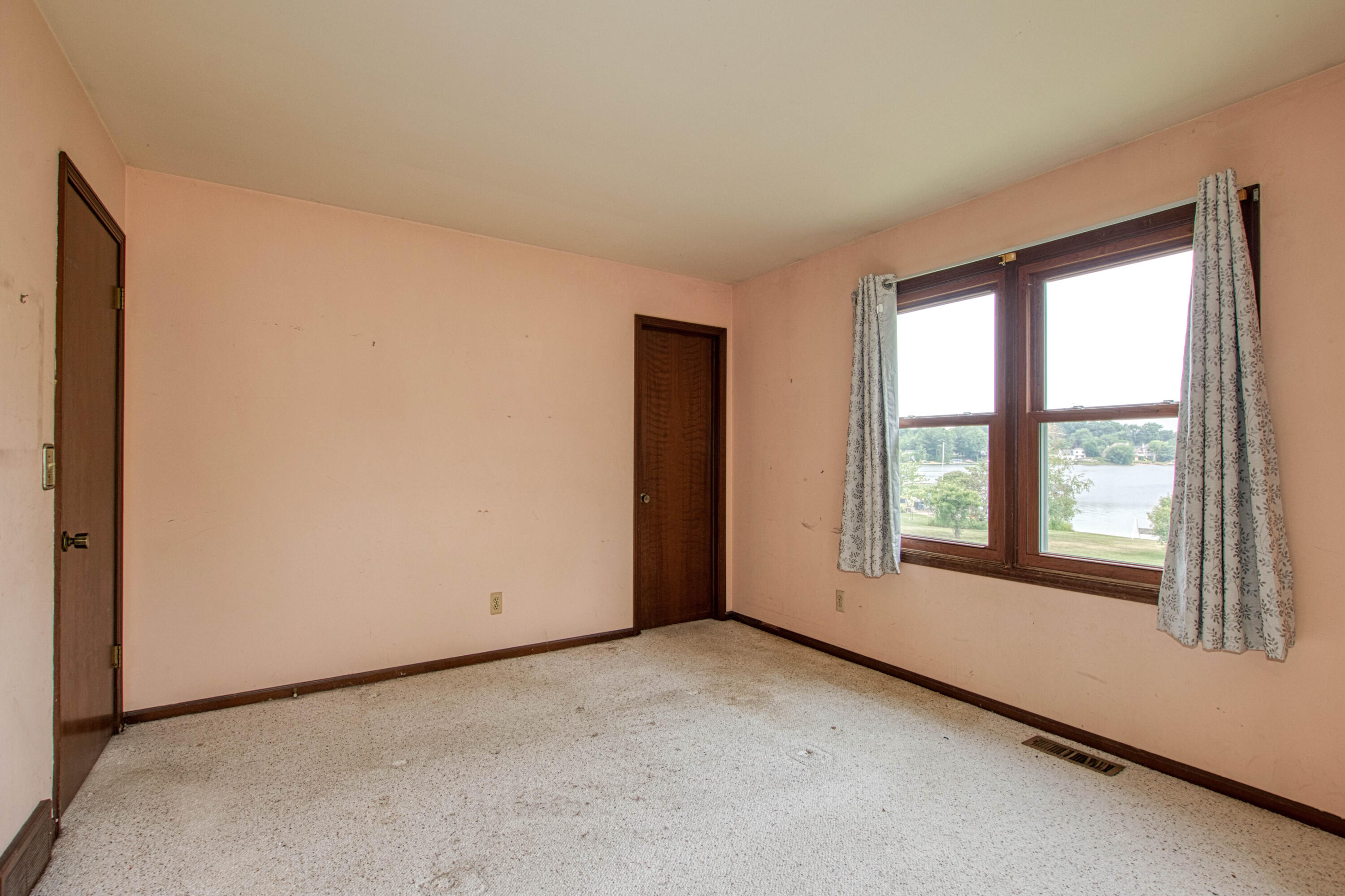 6129 Belding Road Northeast Rockford, MI 49341 - Photo 23 of 40 Belding 6129-18