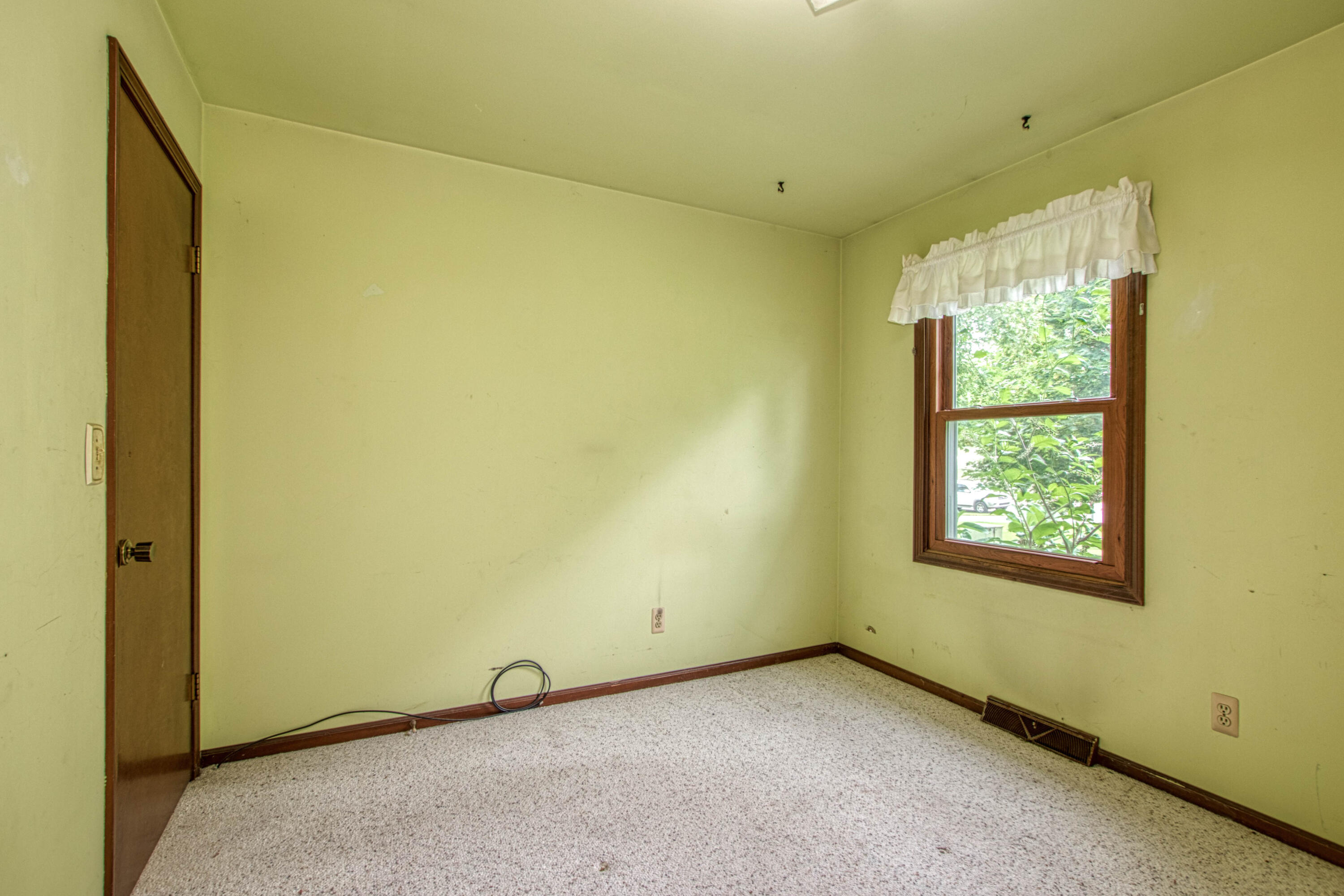 6129 Belding Road Northeast Rockford, MI 49341 - Photo 27 of 40 Belding 6129-22