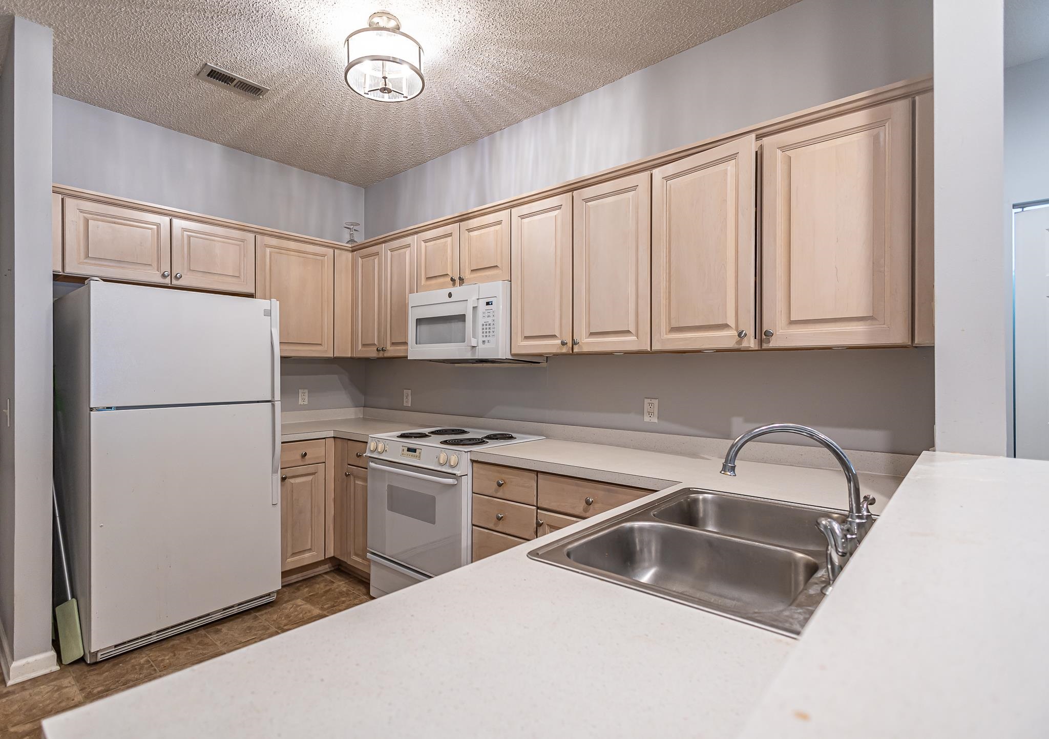 5209 Sweetwater Boulevard, Unit 5209 Murrells Inlet, SC 29576 - Photo 9 of 19