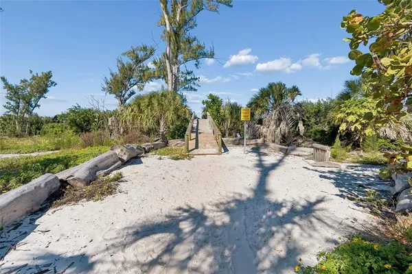 $2,999,000 | 865 North Shore Drive, Anna Maria, FL 34216