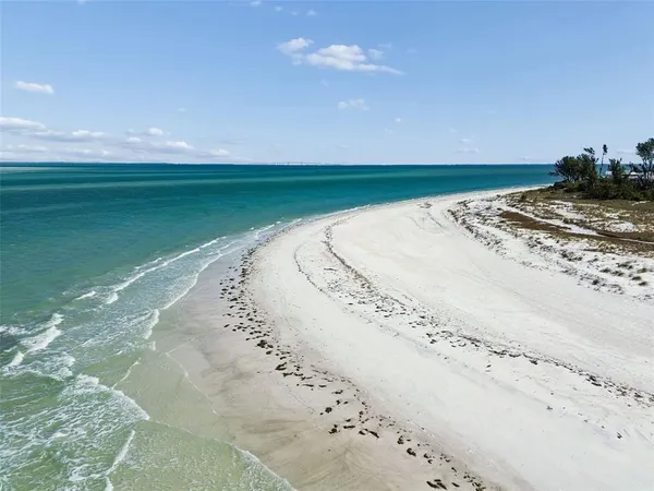 $2,999,000 | 865 North Shore Drive, Anna Maria, FL 34216