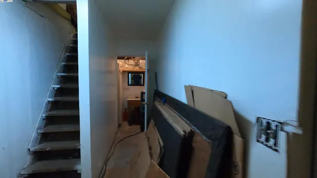 $1,200,000 | 812 Lisbon Avenue, Oakland, CA 94601